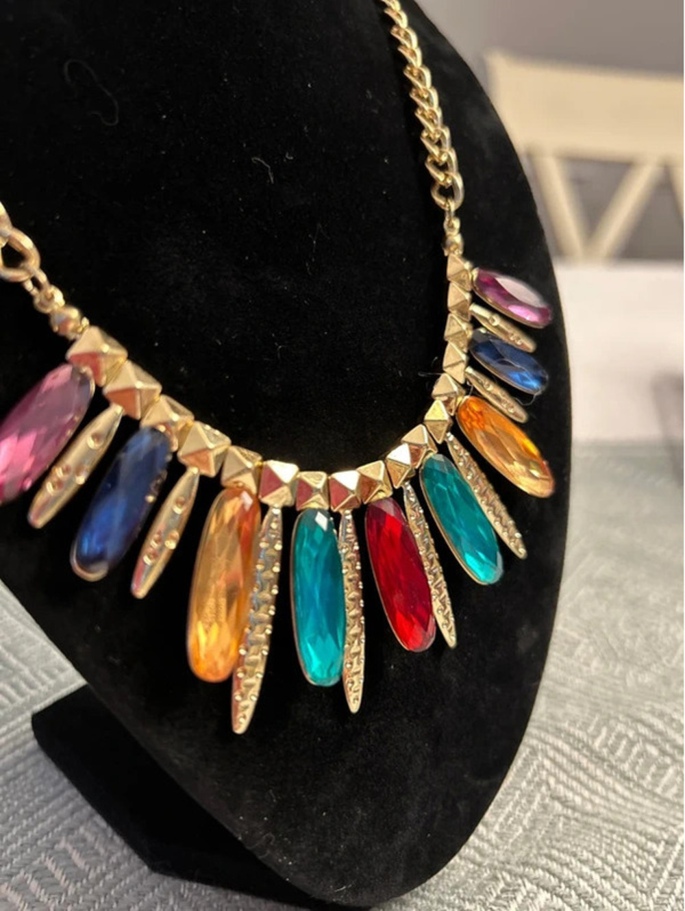 Colorful dangle necklace - Picture 2 of 4